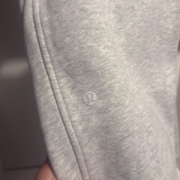 Lululemon Scuba High-Rise Relaxed Jogger Size 4 - Picture 9 of 9